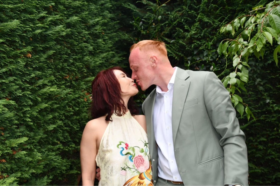 Clément & Sophia, un baiser